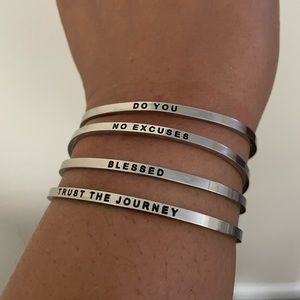 Bracelets set of 4
